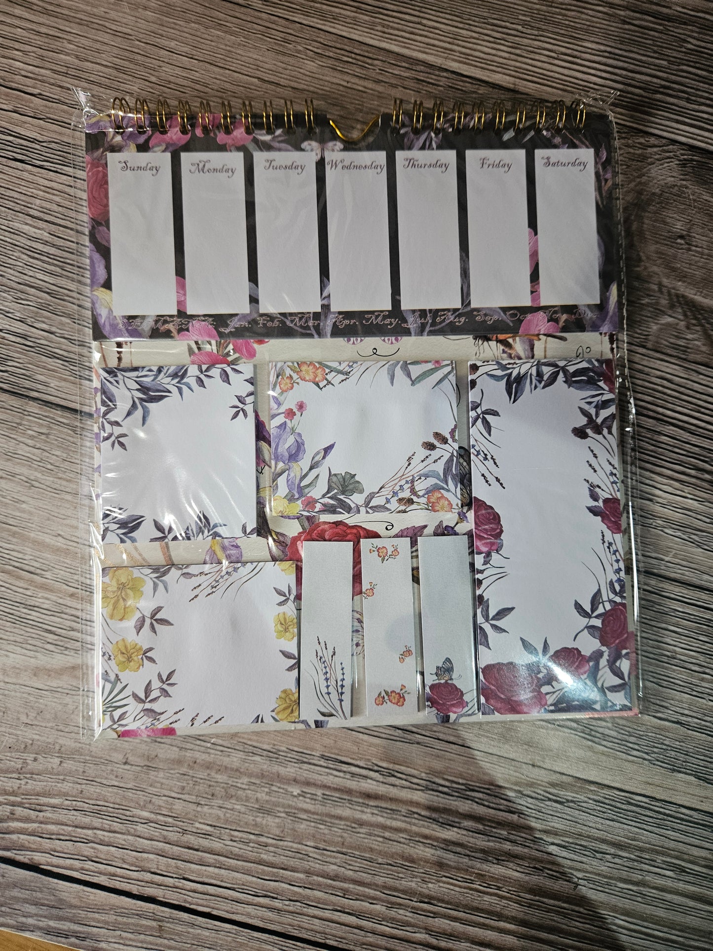 Hanging Weekly planner with sticky notes