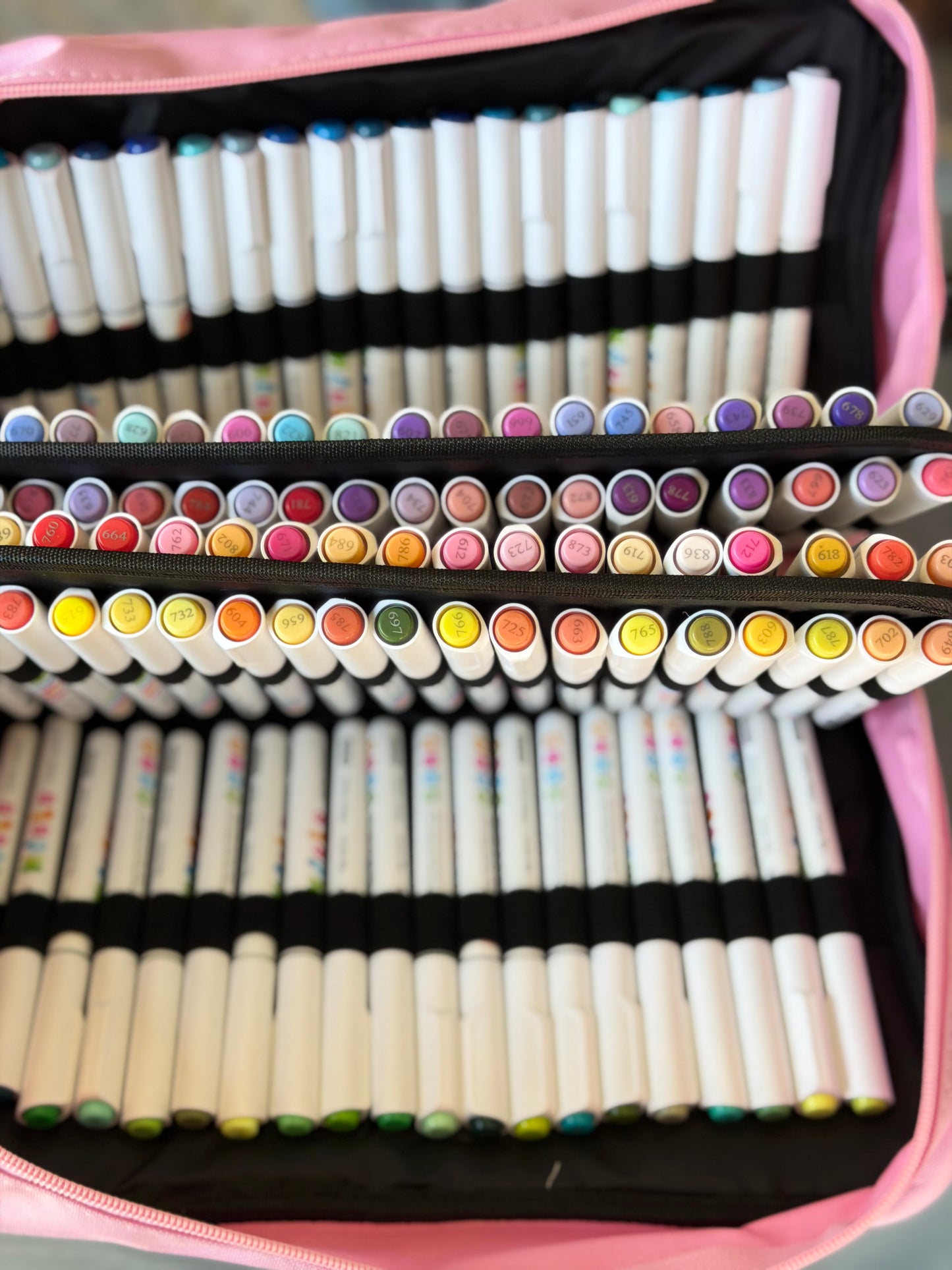 120pc Hdele Acrylic Brush Markers | Blendable Acrylic Paint Pens with Carry Case