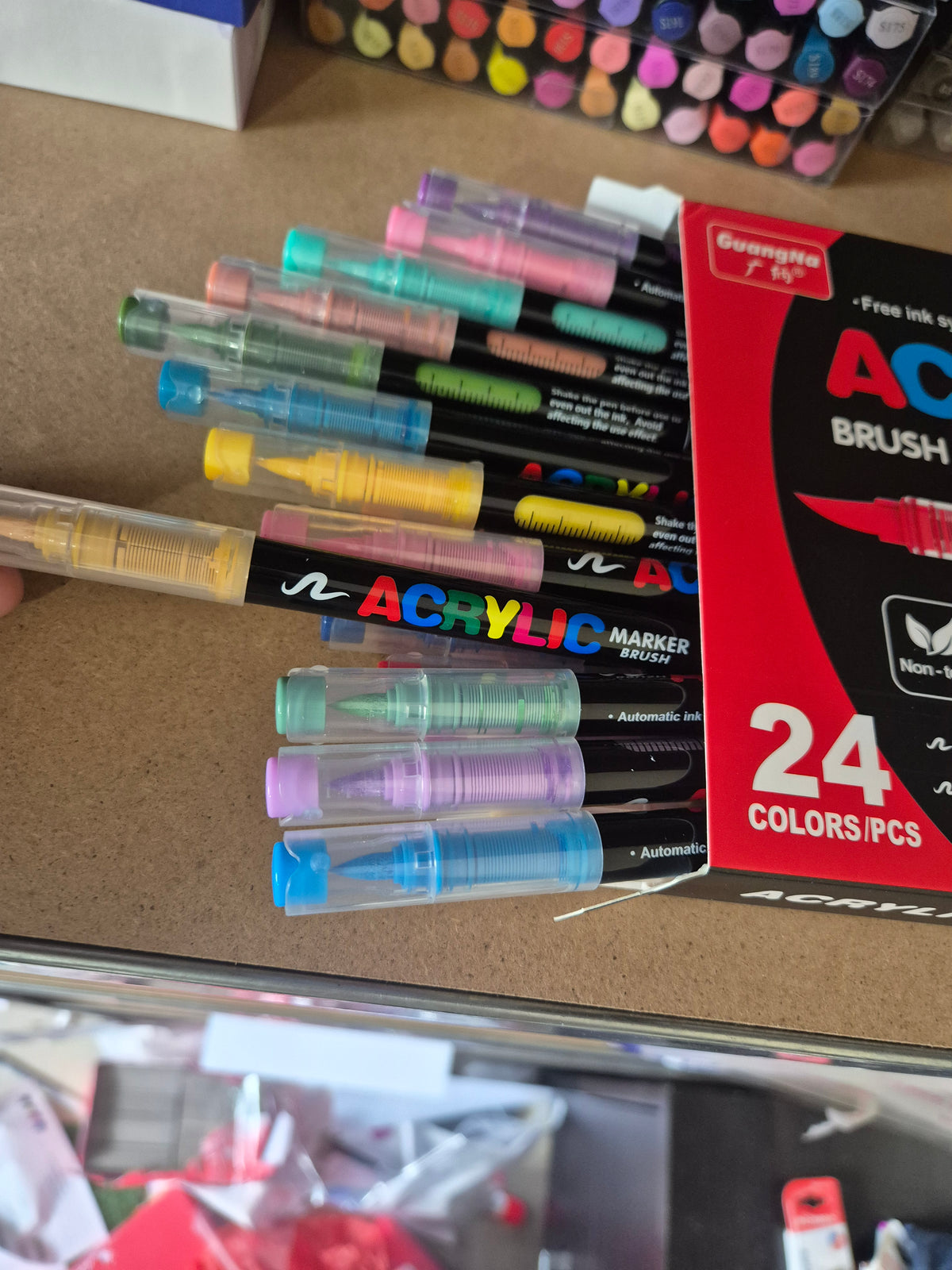 Guangna Acrylic Brush Markers