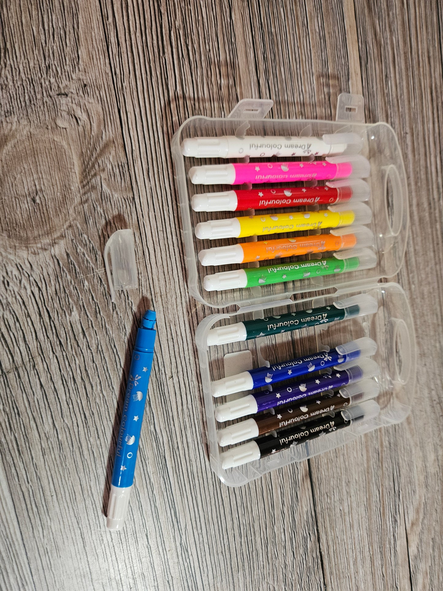 12pc Twist waxy crayons